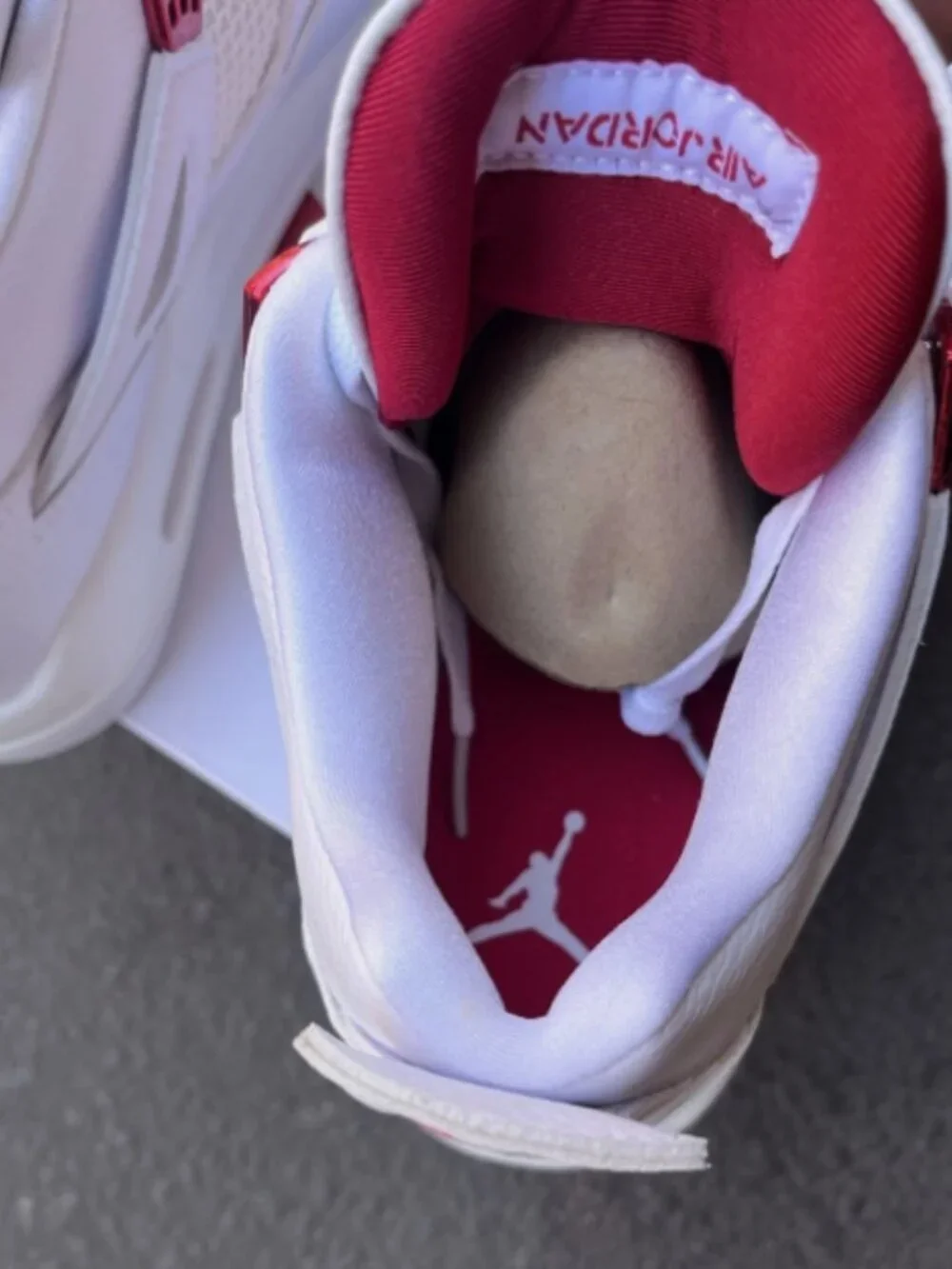 Jordan Air Jordan 4 Retro Red Metallic WhiteUniversity Red